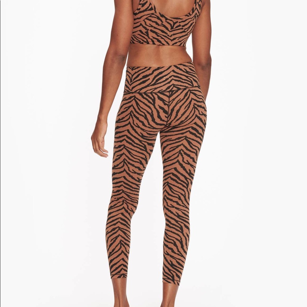 Varley Brown Zebra Century Leggings Sz M - Picture 4 of 6